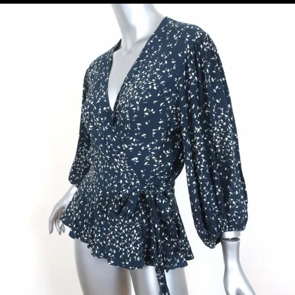 GANNI size 10 Barra crepe wrap blouse in blue with white floral pattern - Picture 3 of 6